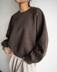 Curve sleeve sweat pullover