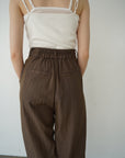 Woven tuck pants