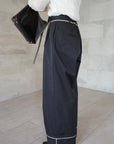 Tuck line pants