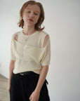 Cross design half sleeve knit