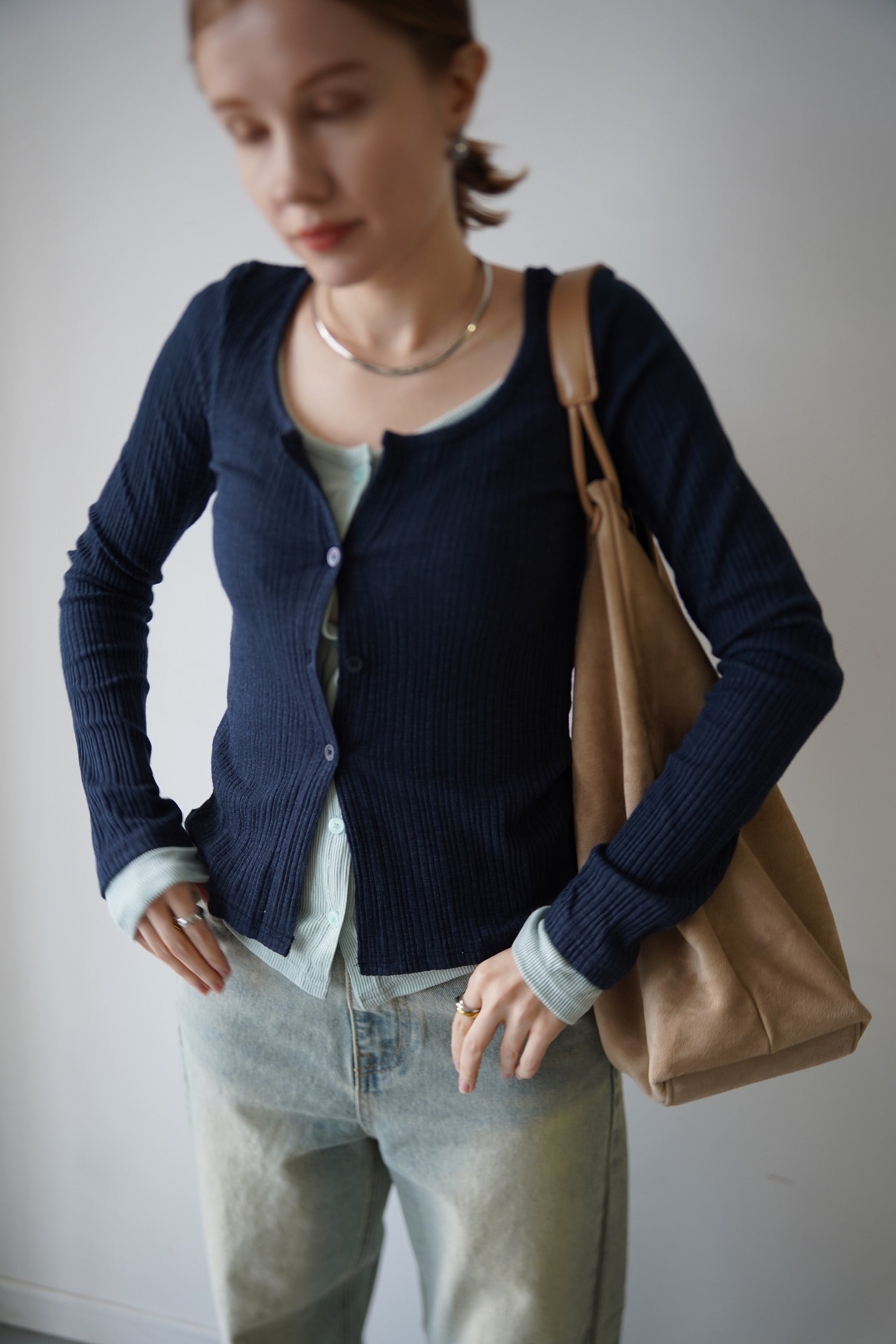 Suède round taught bag