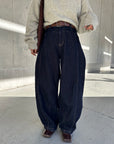 Belt curve denim pants