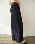 Belt curve denim pants