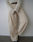 Belt curve denim pants