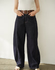 Belt curve denim pants
