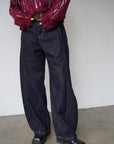 Belt curve denim pants