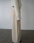Belt curve denim pants