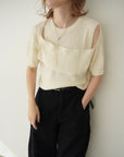 Cross design half sleeve knit