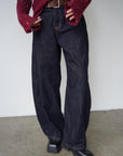 Belt curve denim pants