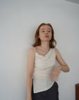 Drape asymmetry top