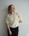 Cross design half sleeve knit