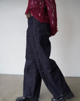 Belt curve denim pants