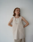 Wave neck vest