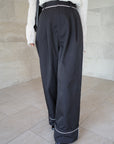Tuck line pants