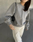 Curve sleeve sweat pullover