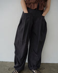 Pocket frill parachute pants