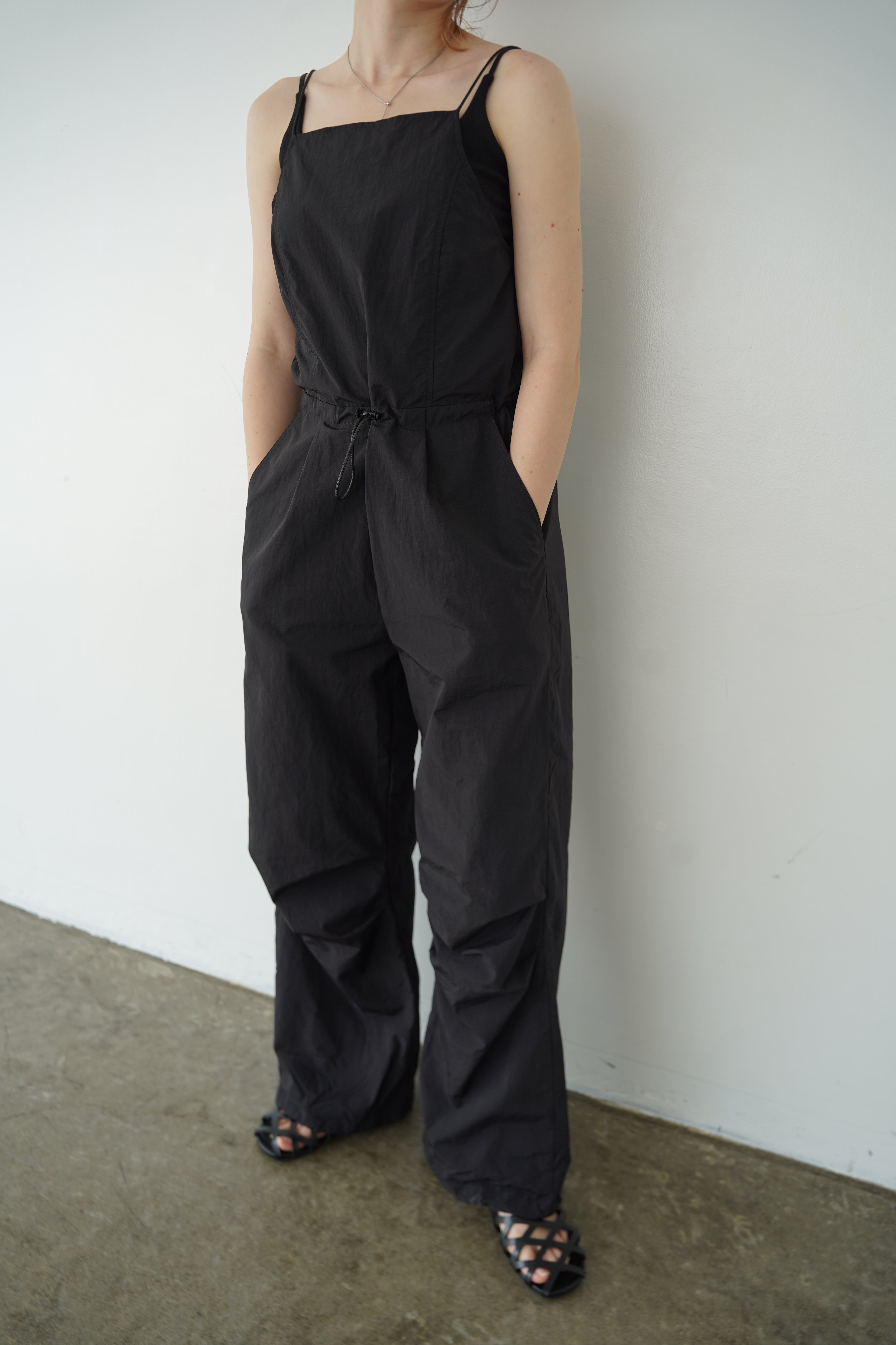 Strap drawstring all-in-one