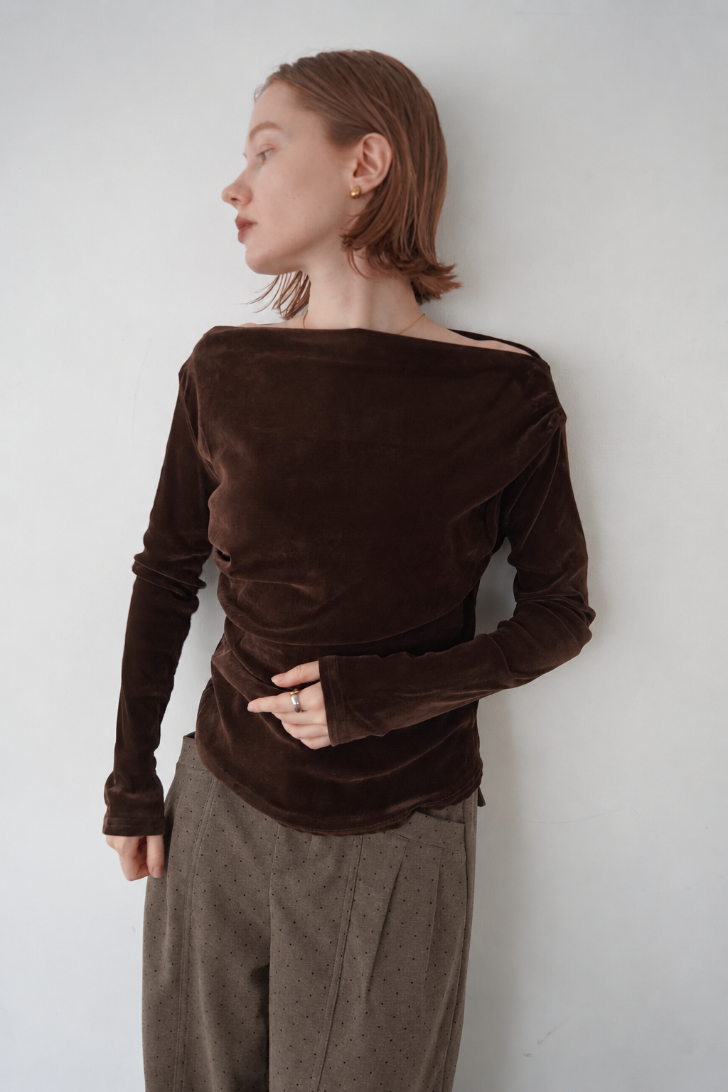 【予約販売】10月上旬-発送　Unbalance gather sier velours tops