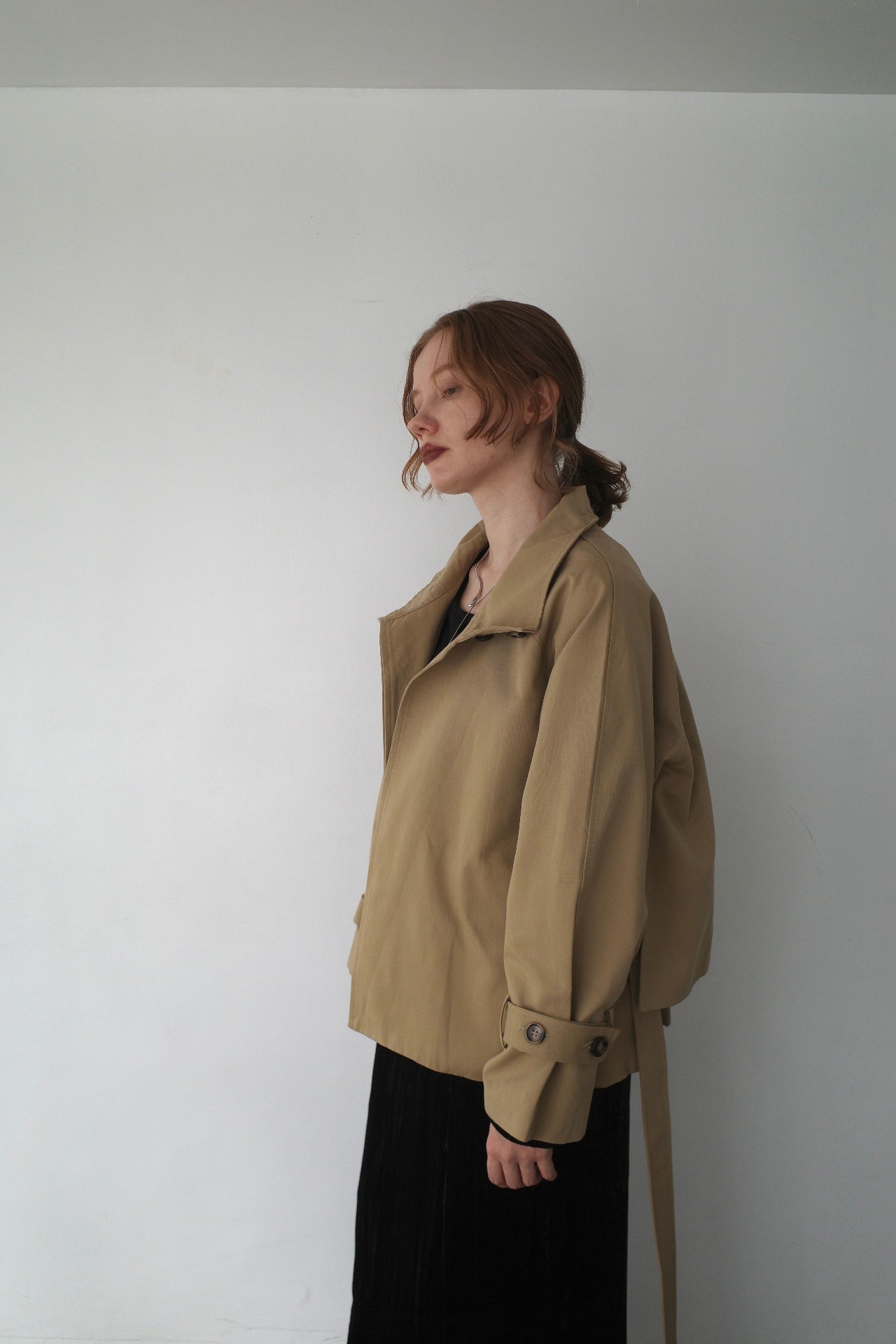 Half cape short trench