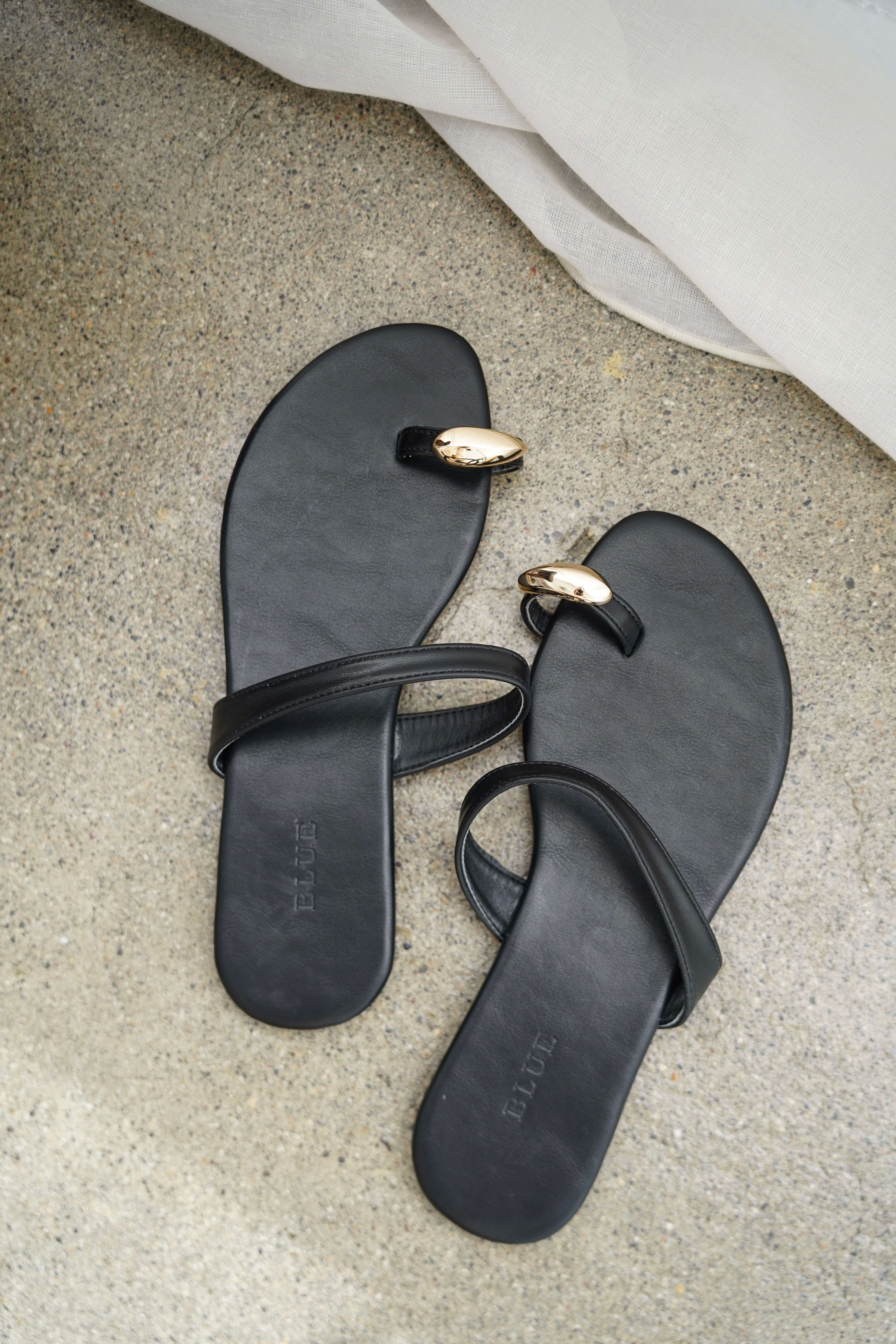 GD parts thong sandal
