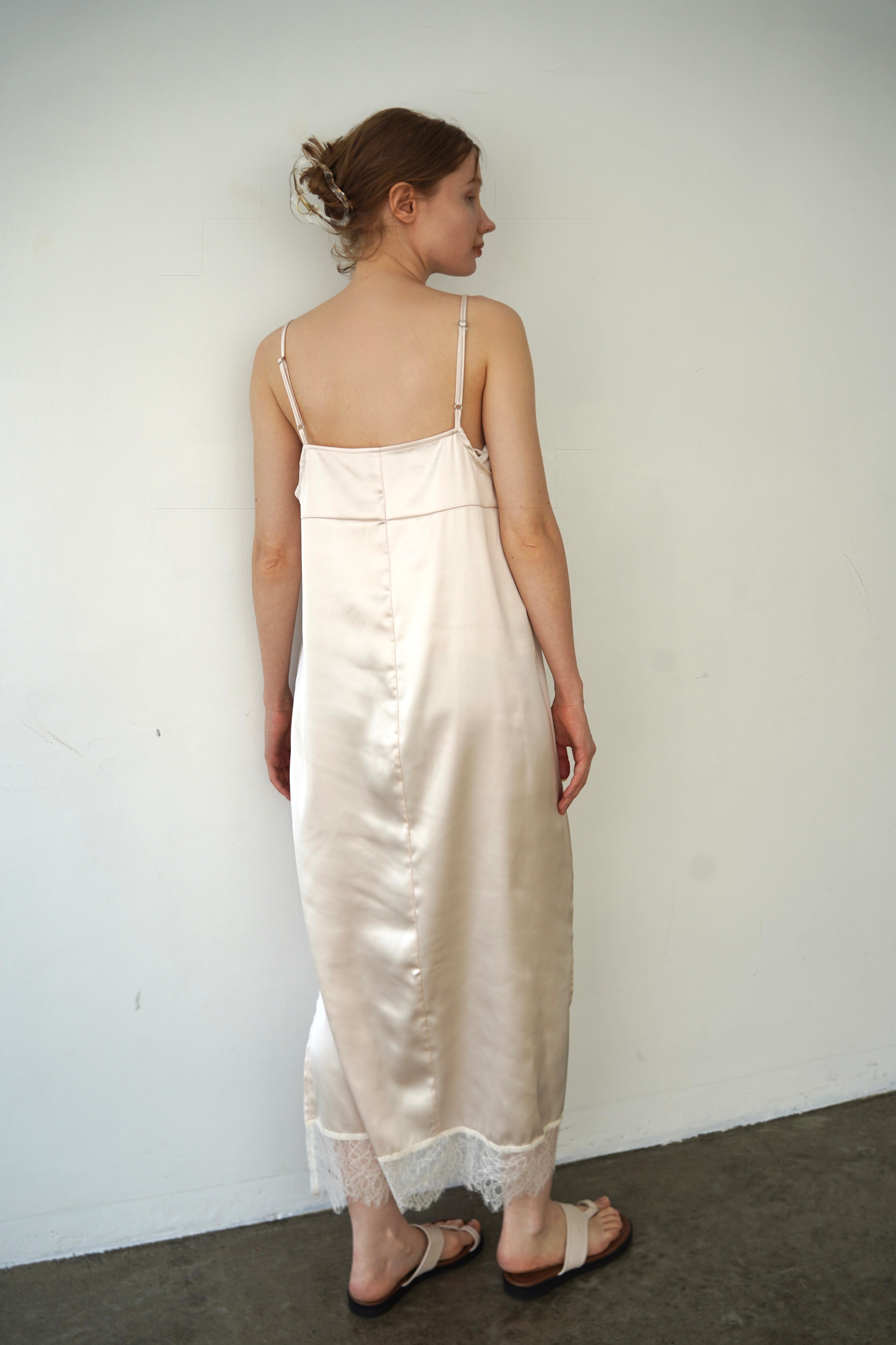 Race satin camisole one-piece