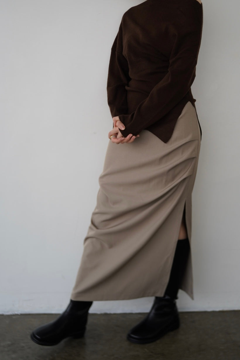 Tuck drape skirt