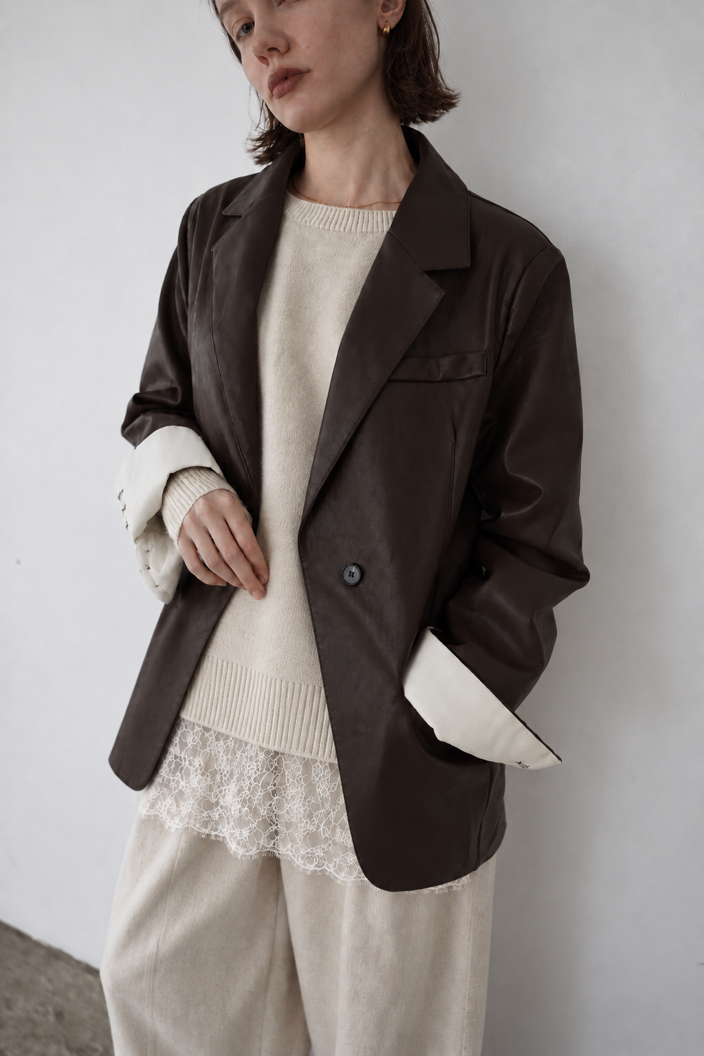Bi-color cuffs leather jacket