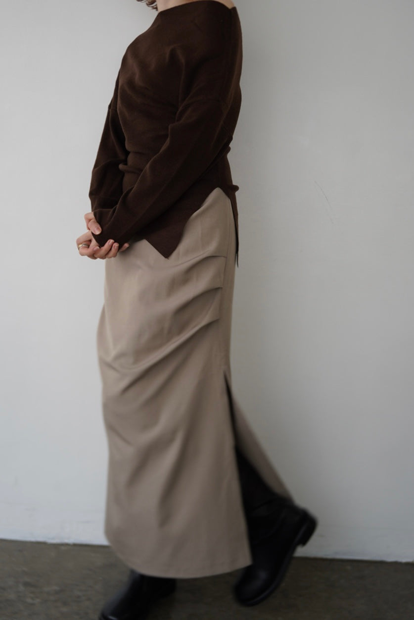 Tuck drape skirt
