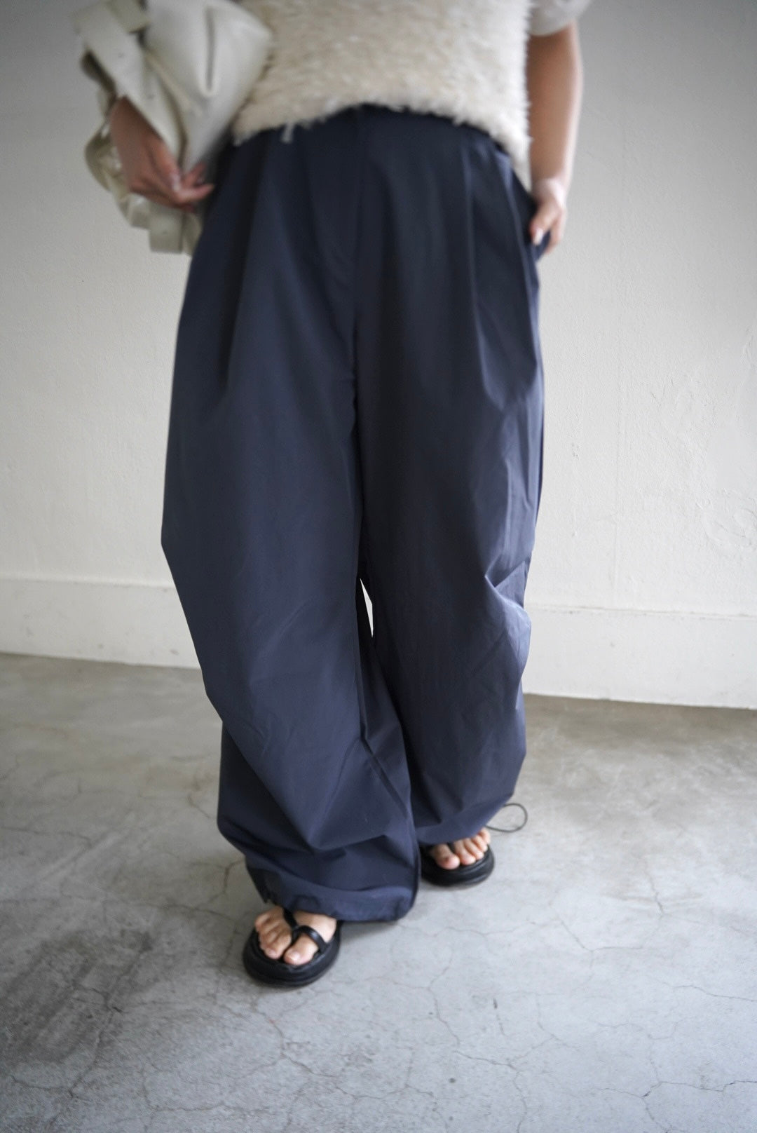 Water repellent parachute pants