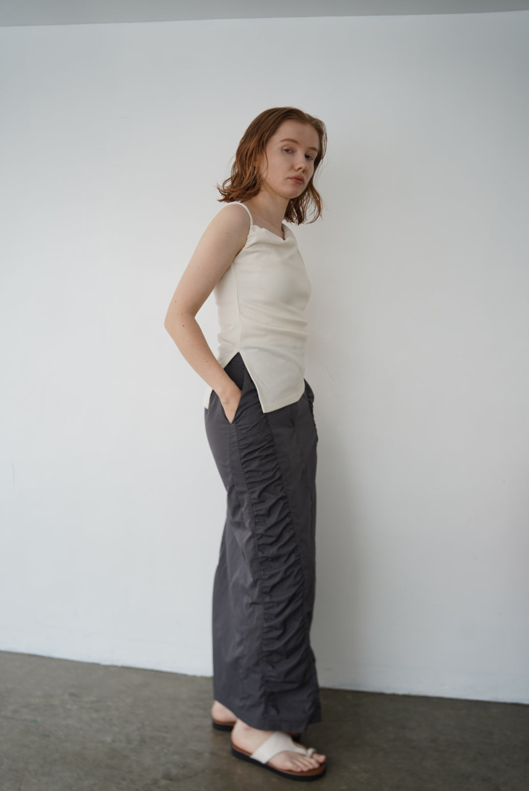Drape asymmetry top