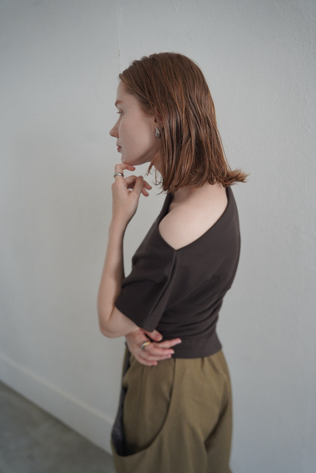 【7月下旬-発送】Unbalance tuck top