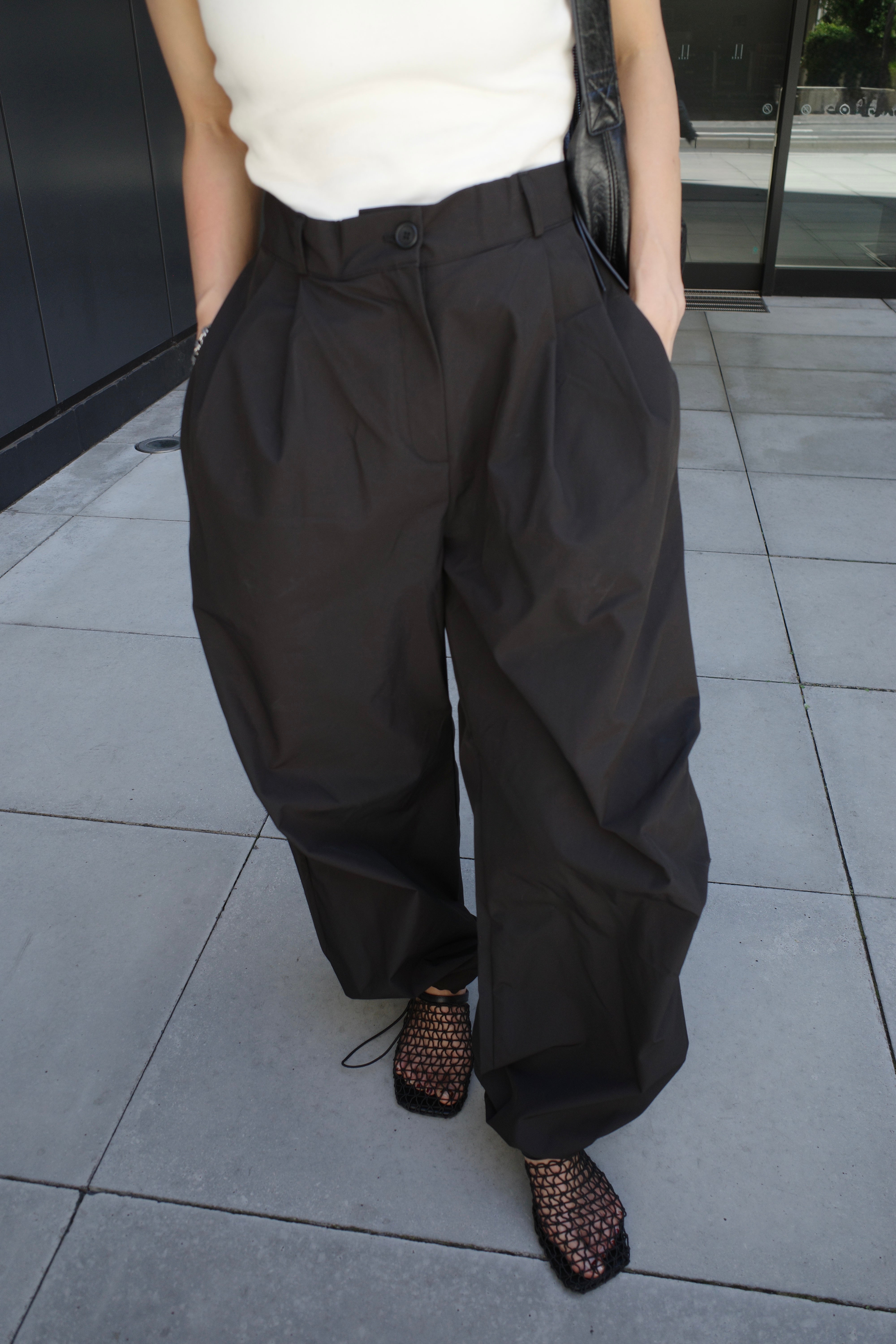 Water repellent parachute pants