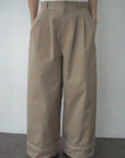 Tuck line pants