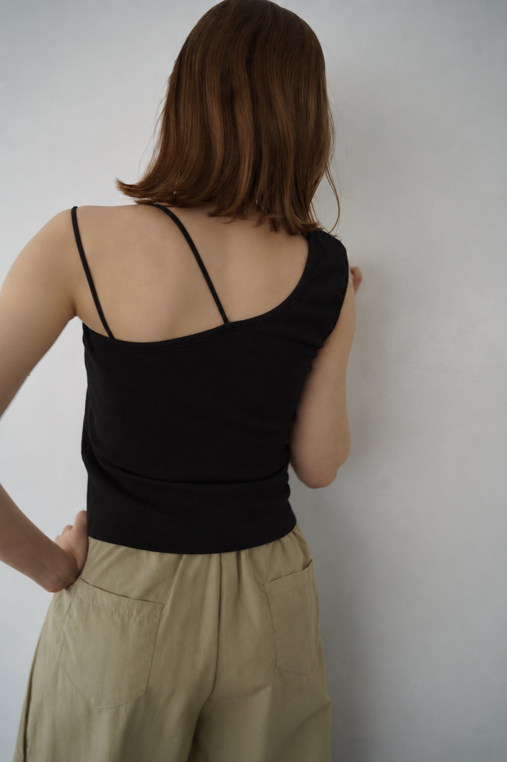 One shoulder lib top