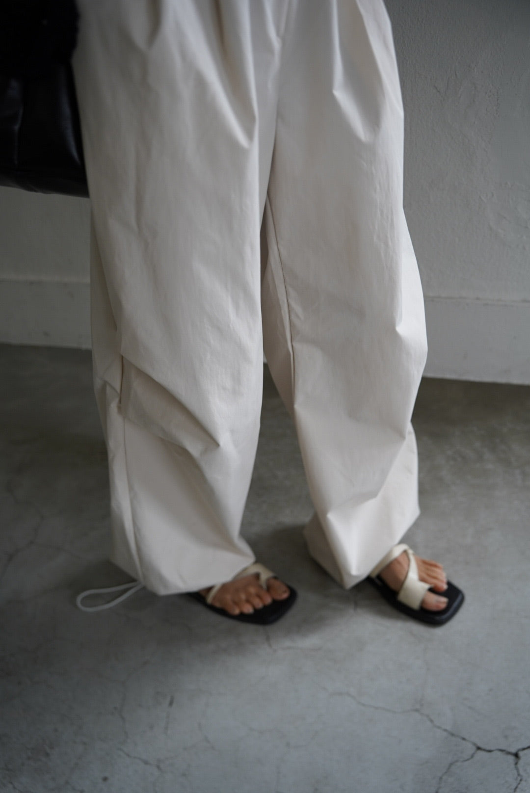 Water repellent parachute pants
