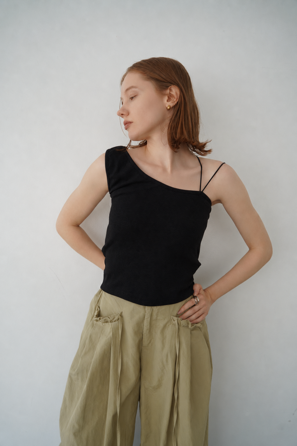 One shoulder lib top