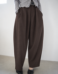 Twill tuck cocoon pants