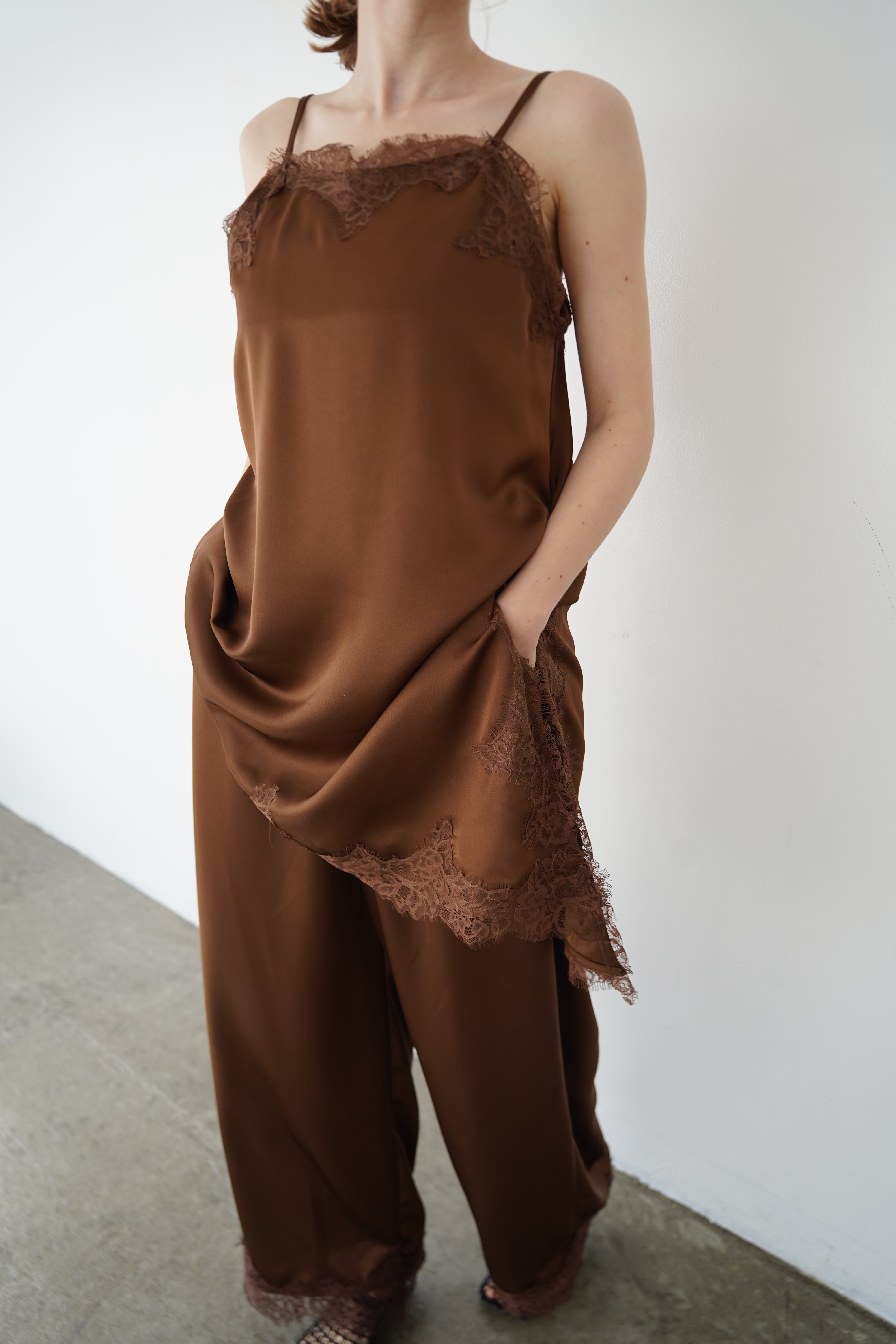【SET】AJ Asymmetry race camisole