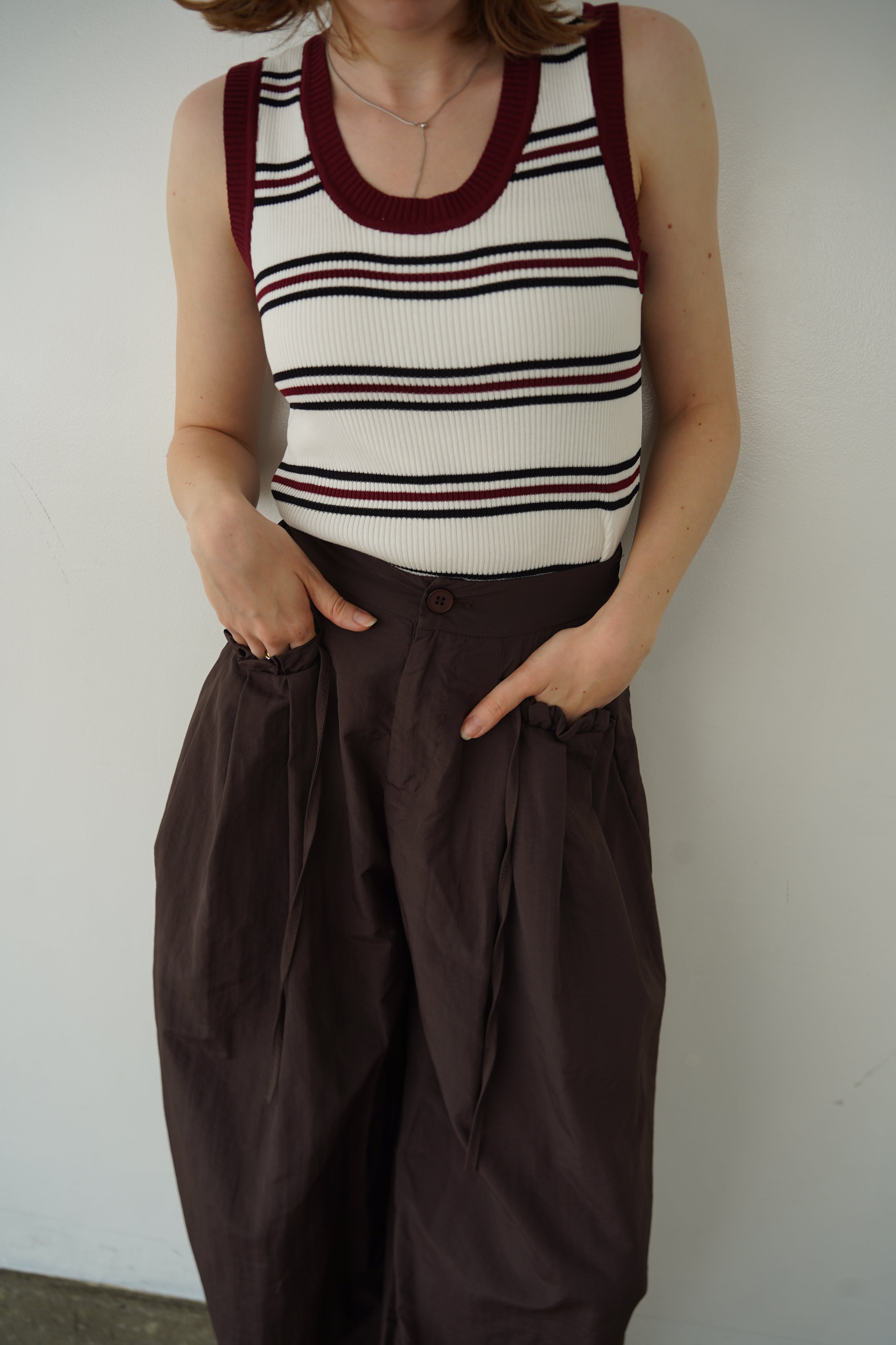 Bi-color boarder tank top