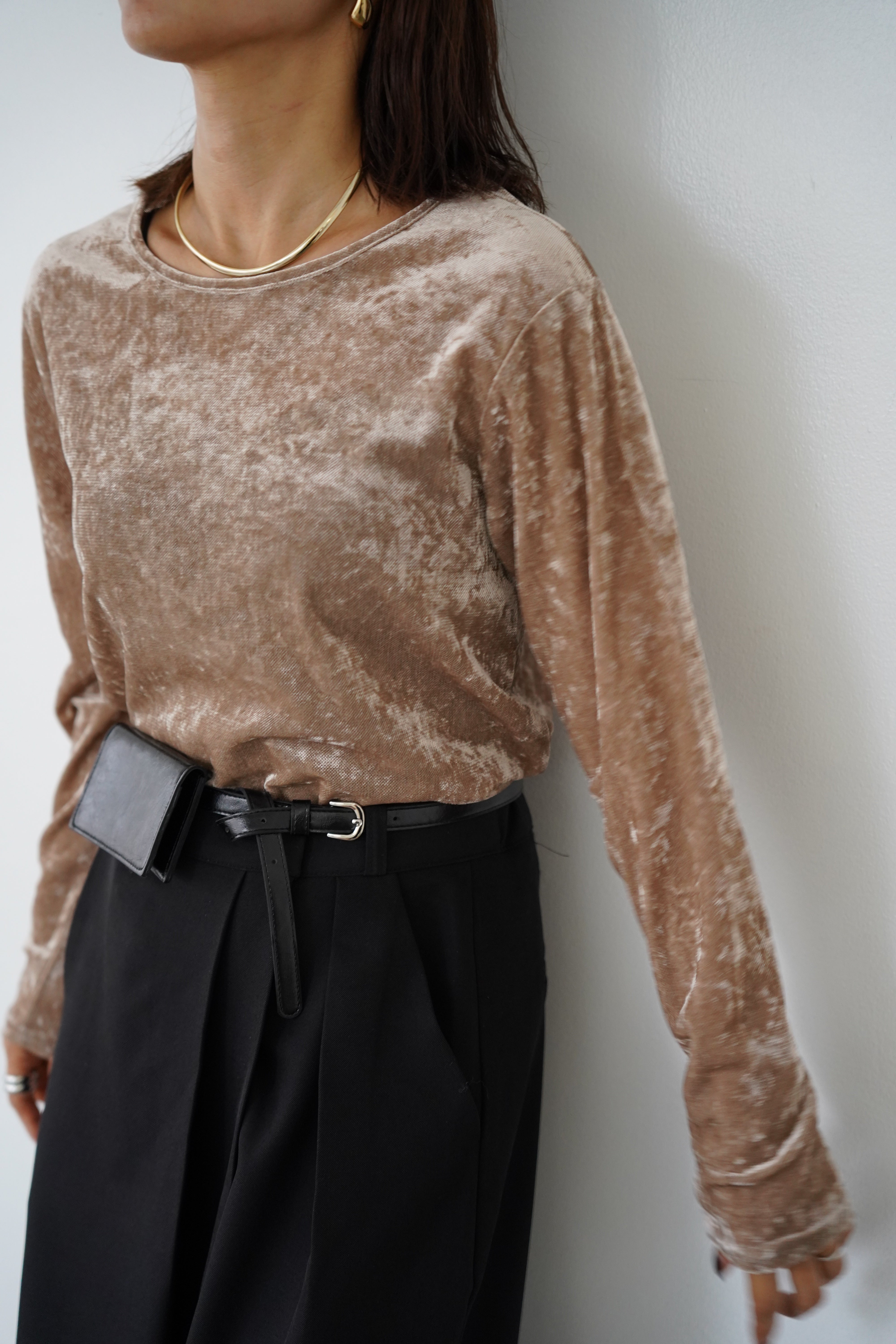 Design see-through velours top