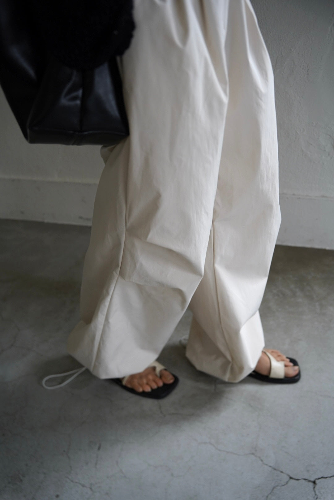 Water repellent parachute pants