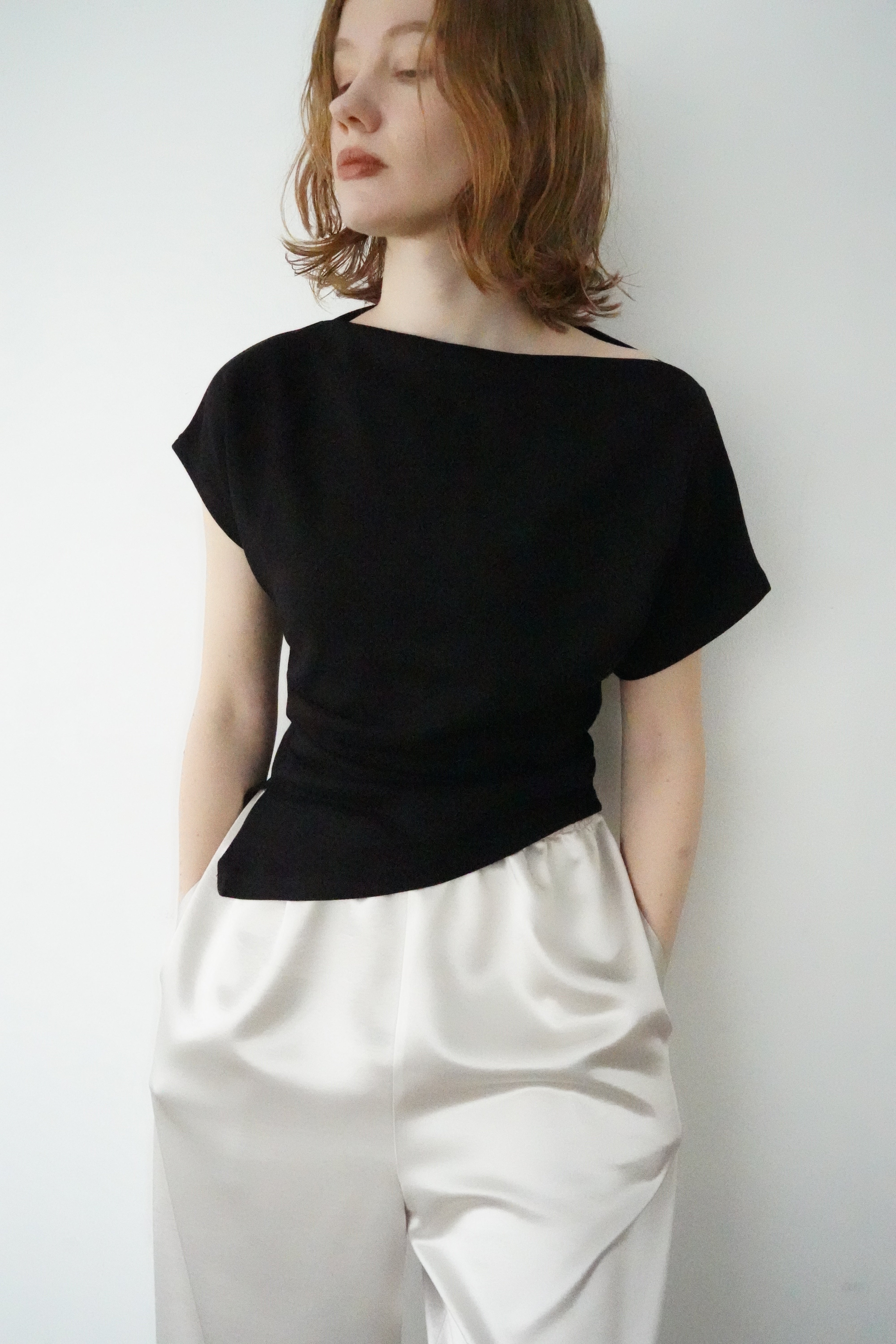 【7月上旬-発送】Unbalance tuck top