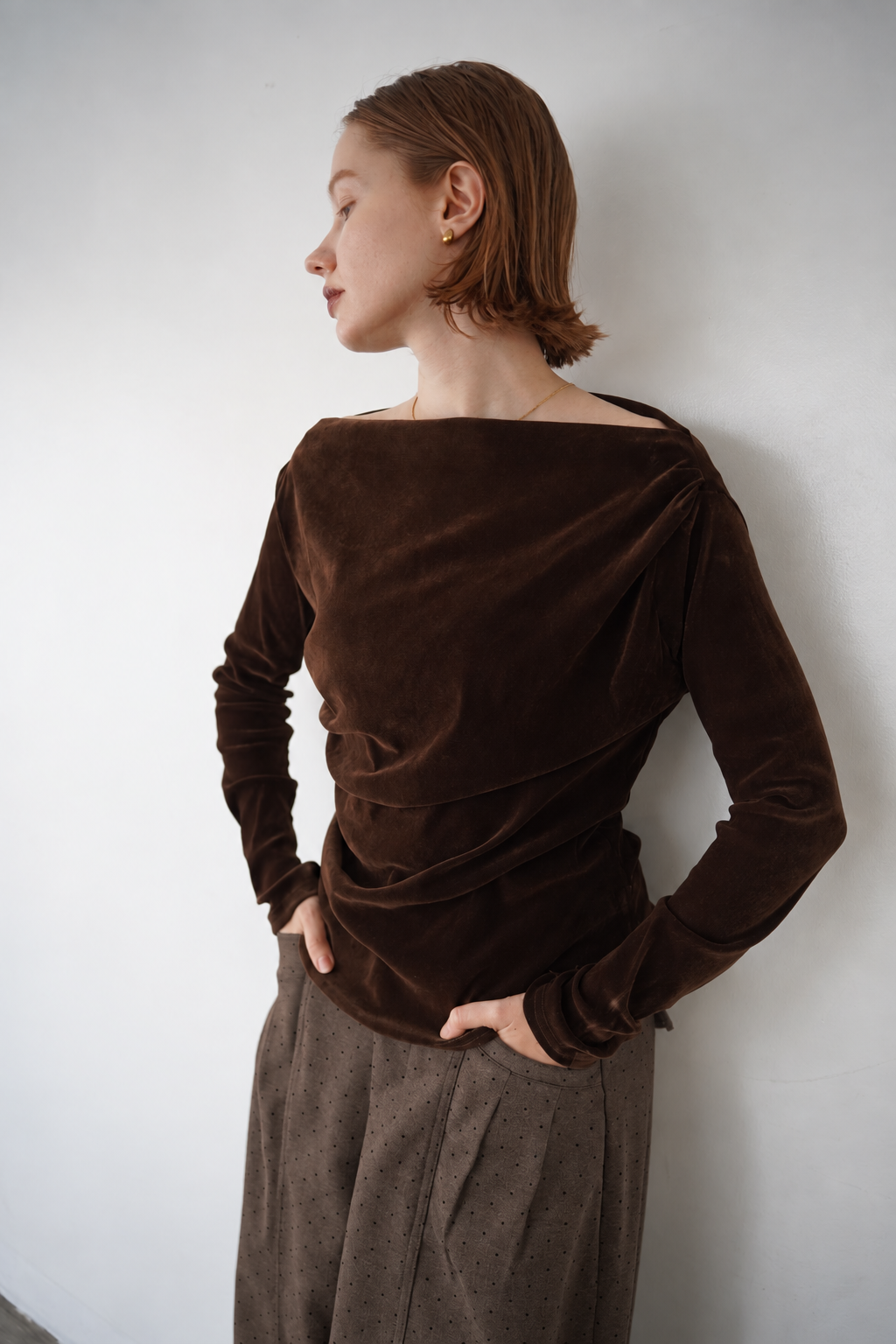 【予約販売】10月上旬-発送　Unbalance gather sier velours tops