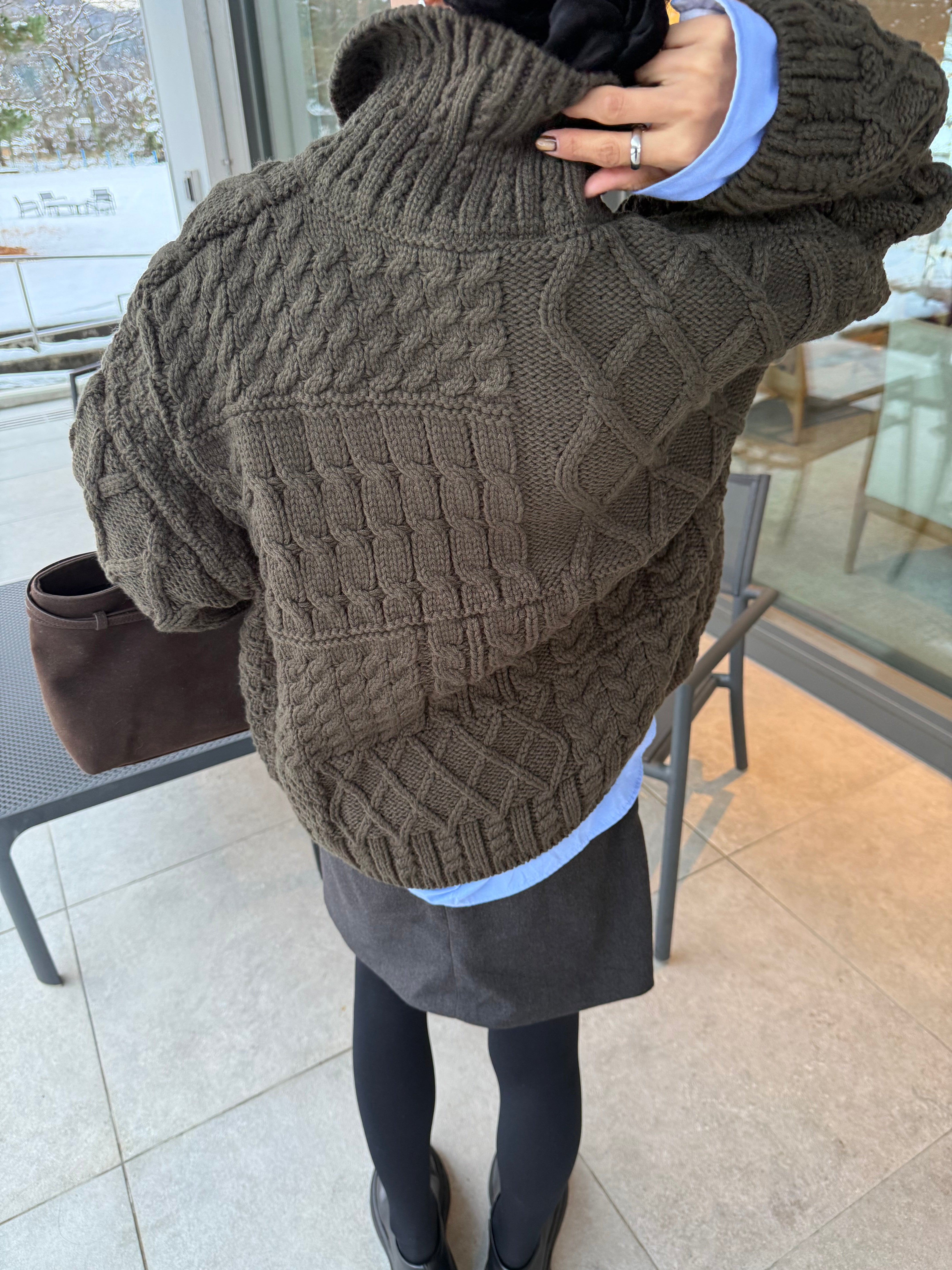 Asymmetric cable knit