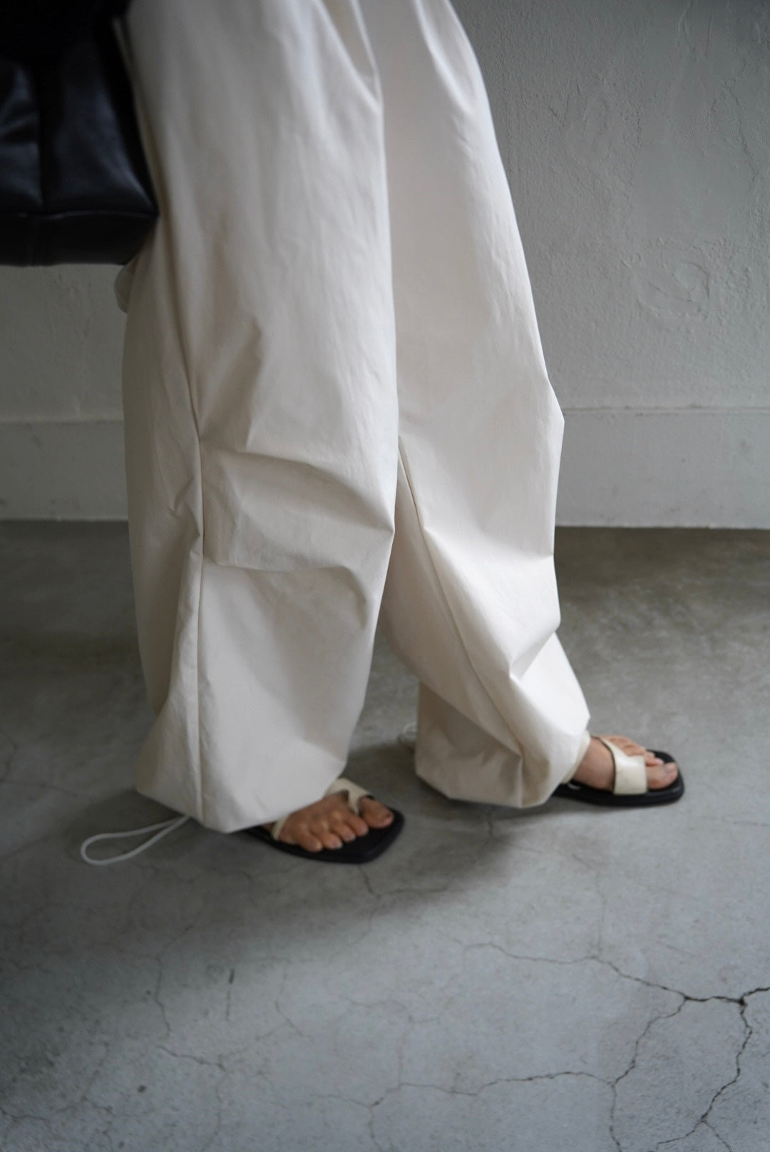 Water repellent parachute pants