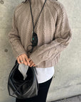 Cable hight neck knit