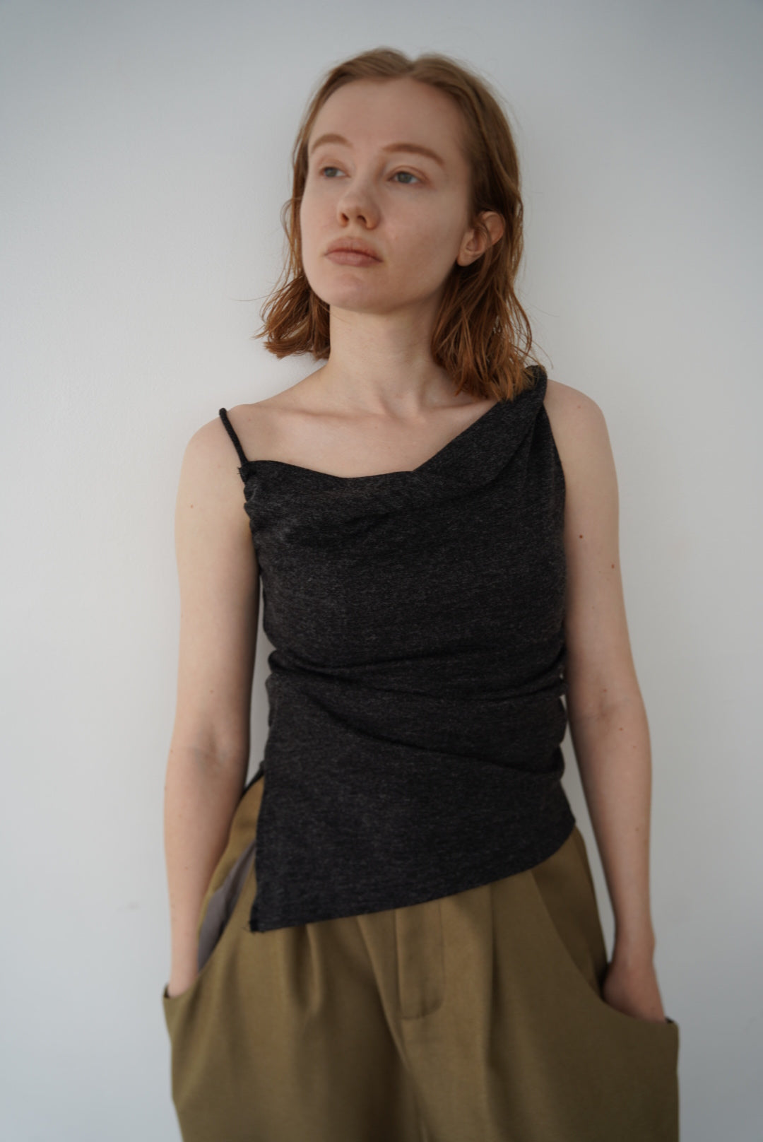 Drape asymmetry top