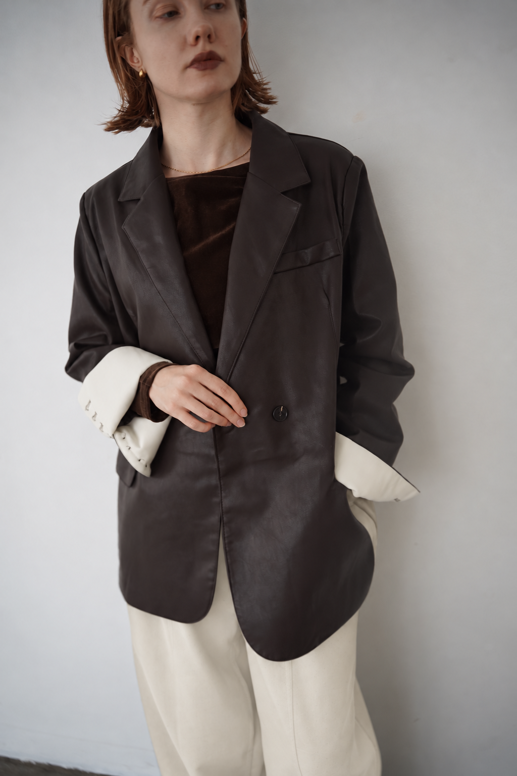 Bi-color cuffs leather jacket