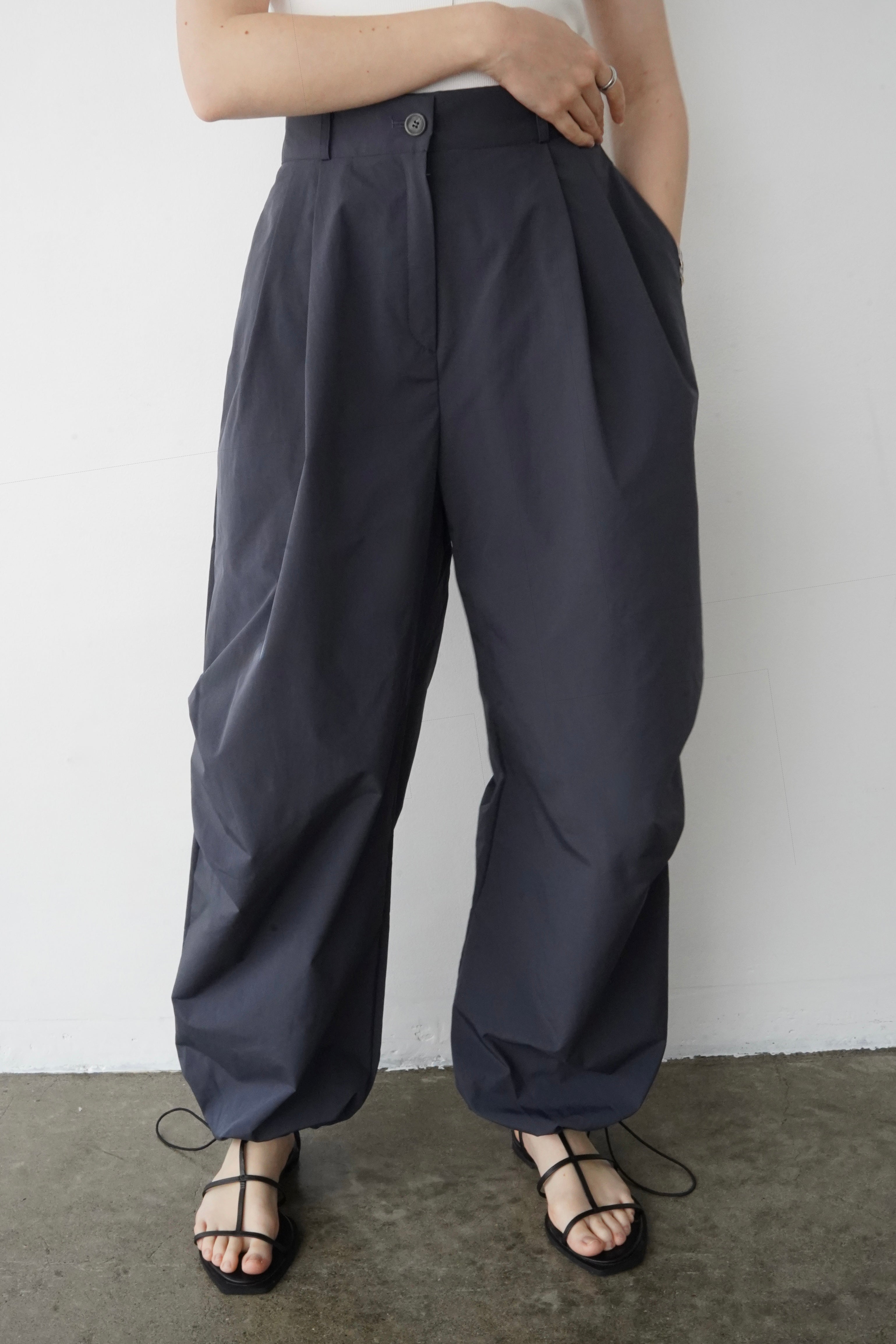 Water repellent parachute pants