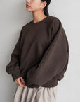 Curve sleeve sweat pullover